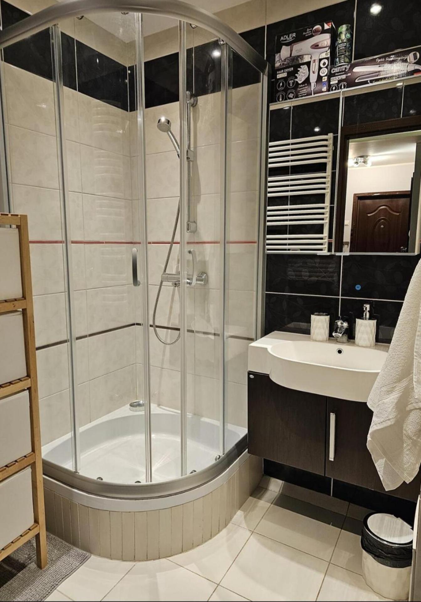 Apartment In Zyrardow 10Min To Suntago מראה חיצוני תמונה